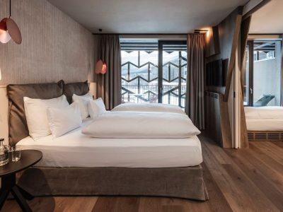 family-suite-lido-sleeping-area