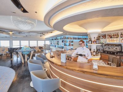 Hapag-Lloyd Cruises, Hanseatic Nature [ (c) Hapag-Lloyd-Kreuzfahrten,Alle Bilder zur honorarfreien Nutzung mit dem vollständigen Bildnachweis "Hapag-Lloyd Cruises / Christian Wyrwa"  » Die Bilder dürfen nur im Rahmen einer Berichterstattung über Hapag-Lloyd Cruises verwendet werden, All Photos intended for editorial use. All image use free of charge. Photocredit: Hapag-Lloyd Cruises / Christian Wyrwa. ]