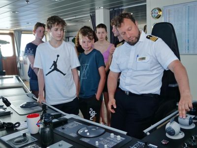 young-explorers-hapag-lloyd-cruises-2